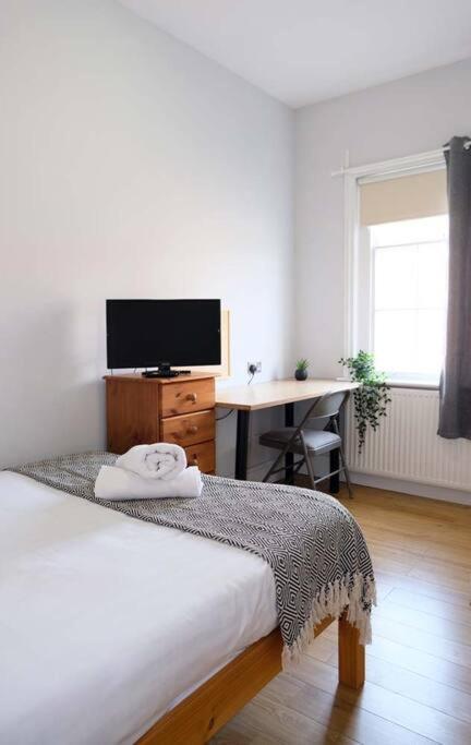 Seymour Townhouse By Serviced Living ลิเวอร์พูล ภายนอก รูปภาพ