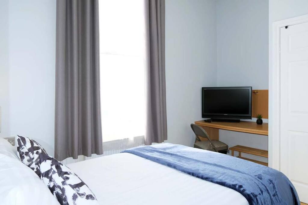 Seymour Townhouse By Serviced Living ลิเวอร์พูล ภายนอก รูปภาพ